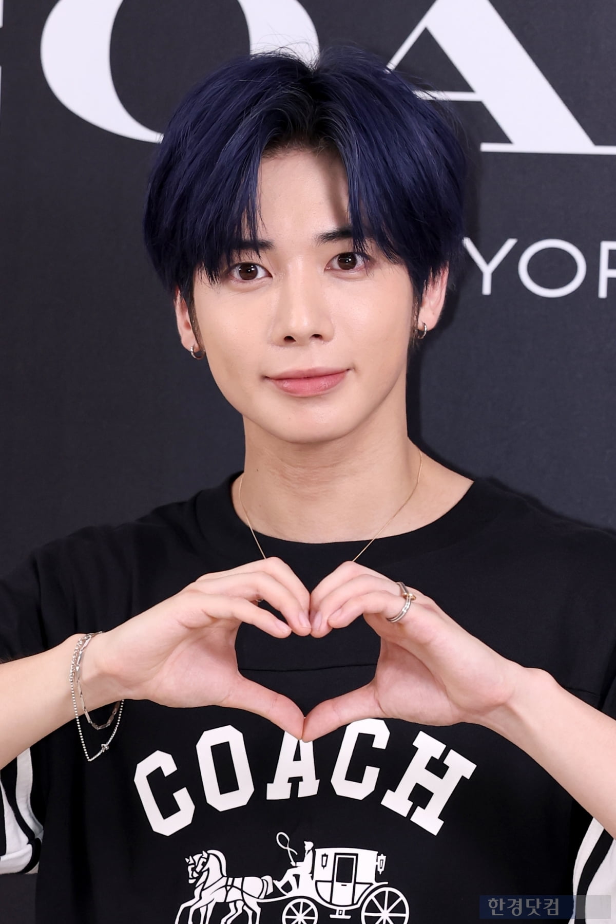 [포토] TXT 태현, '살짝 지은 미소에 모아 심쿵'