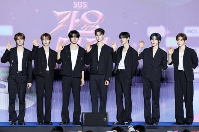 [포토] 클로즈 유어 아이즈, '팬들 마음 흔드는 멋진 모습'