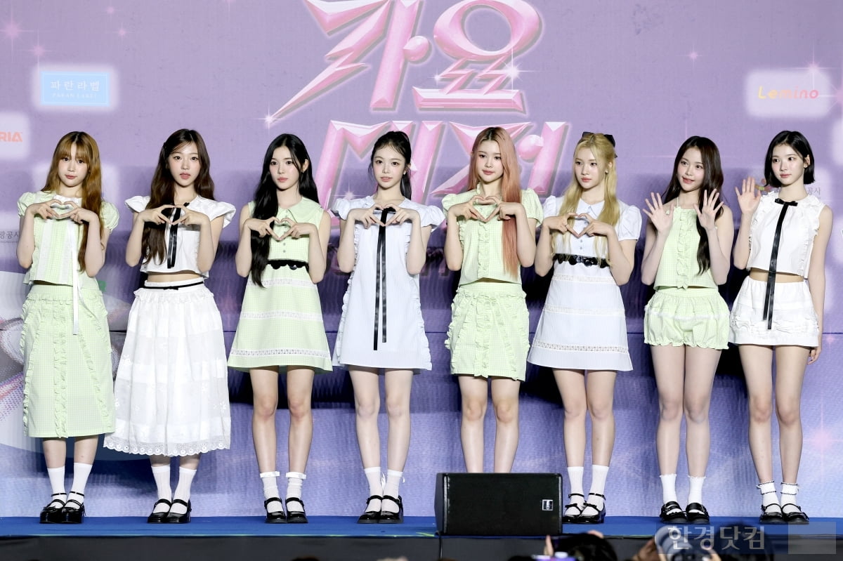 [포토] 하츠투하츠, '청순미 돋보이는 우아한 소녀들'