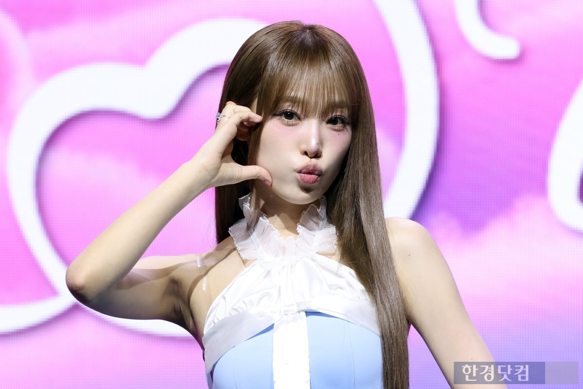 이도현 언급? 최예나, 뮤직비디오 비하인드 공개! 러블리 매력으로 시선 강탈
