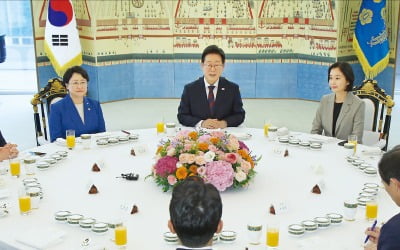 "인사, 한쪽만 쓰면 끝없이 전쟁…차이는 불편하지만 시너지 원천"