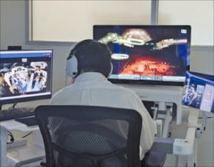 리브스메드 "로봇으로 3000㎞ 원격 수술 성공"
