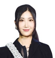 삽입곡 '골든'을 작사, 작곡하고 직접 노래한 작곡가 김은재. 사진=AFP연합뉴스