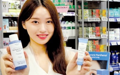 이마트, 여름철 피부관리 '초저가 화장품' 2탄…토너·세럼 등 4종 각각 4950원