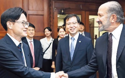 "韓과 협상전략은 셰이크다운"…관세인하 대가로 탈탈 턴다는 美