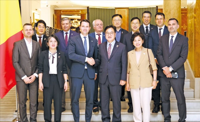 [포토] 루마니아 상원의장 만난 우원식 국회의장