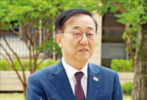 김윤덕 