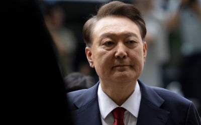 尹 전 대통령 측 "구치소에서 당뇨약·안약도 못 구해"