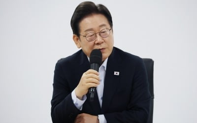 [속보] 대통령실 "李정부, OECD 산재사망률 최상위 오명 벗기 위해 노력"