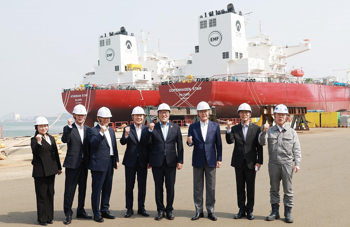 지난 3월 대한조선 해남공장은 방문한 김병환 위원장 등 금융위원회 관계자들. 사진=금융위원회 제공