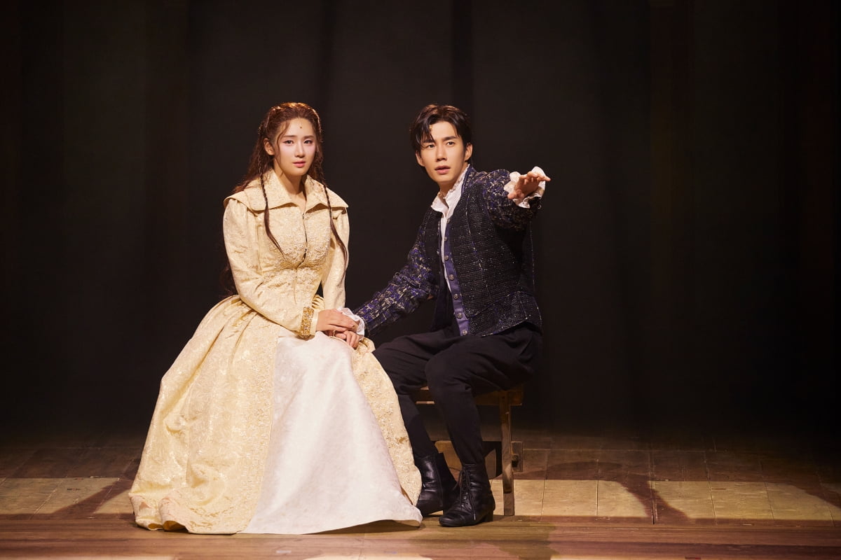 8월 삼복 더위 날릴 화제의 공연 라인업