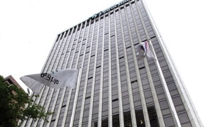 금융주 동반 하락…하나금융지주 급락