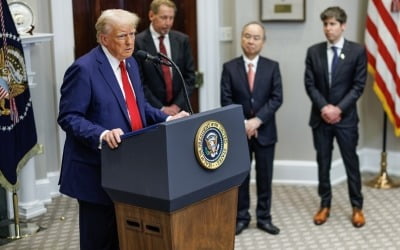 700조 규모 스타게이트 프로젝트, 오픈AI-소프트뱅크 이견에 '난항'