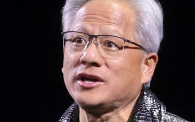 머스크 다음은 젠슨 황?…'22조 잭팟' 삼성, HBM4도 속도