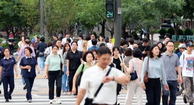 K-직장인, 행정·보고에 251억 시간 쏟아...핵심 업무는 뒷전