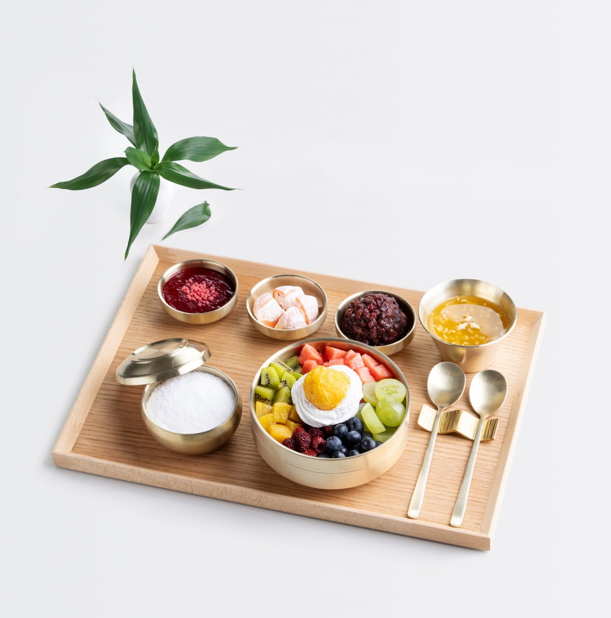 빙수부터 보양식까지… '여름의 맛' 풍성한 호텔가