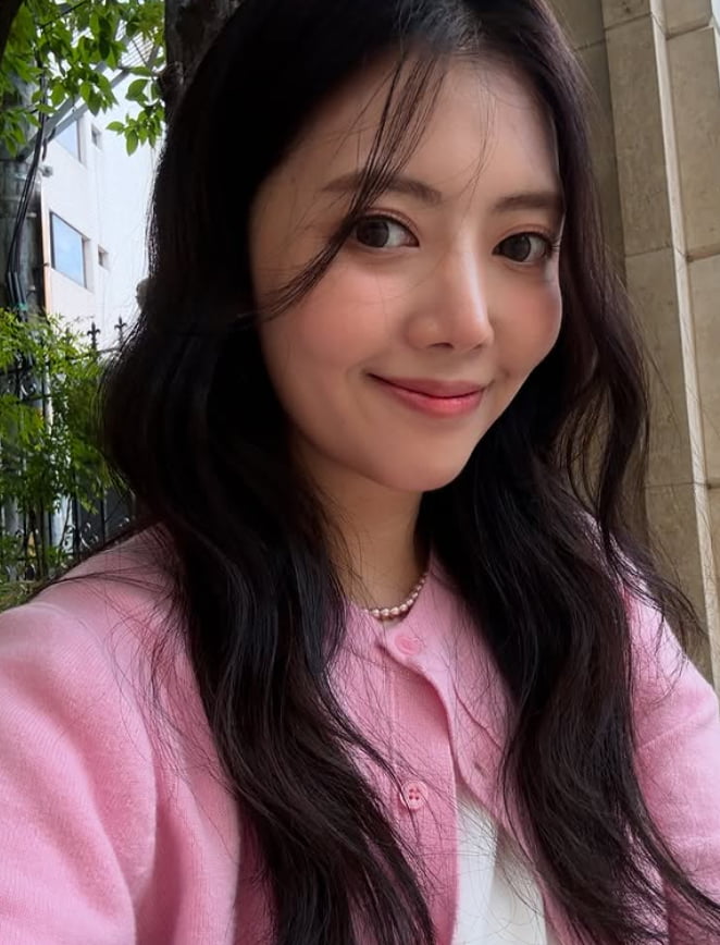 Rainbow's Jung Yoon-hye Set to Become First Mom from the Group