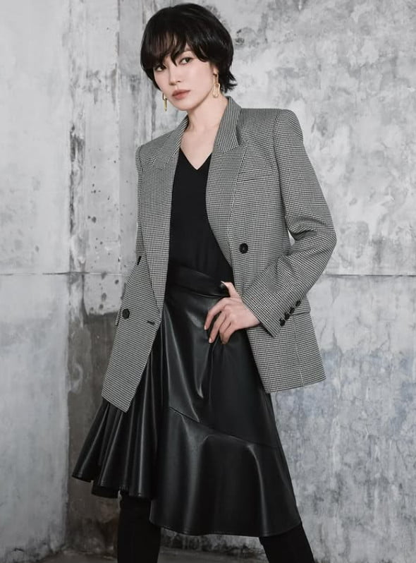 Song Hye-kyo Stuns Fans with New Short Hairstyle in Latest Fashion Shoot
