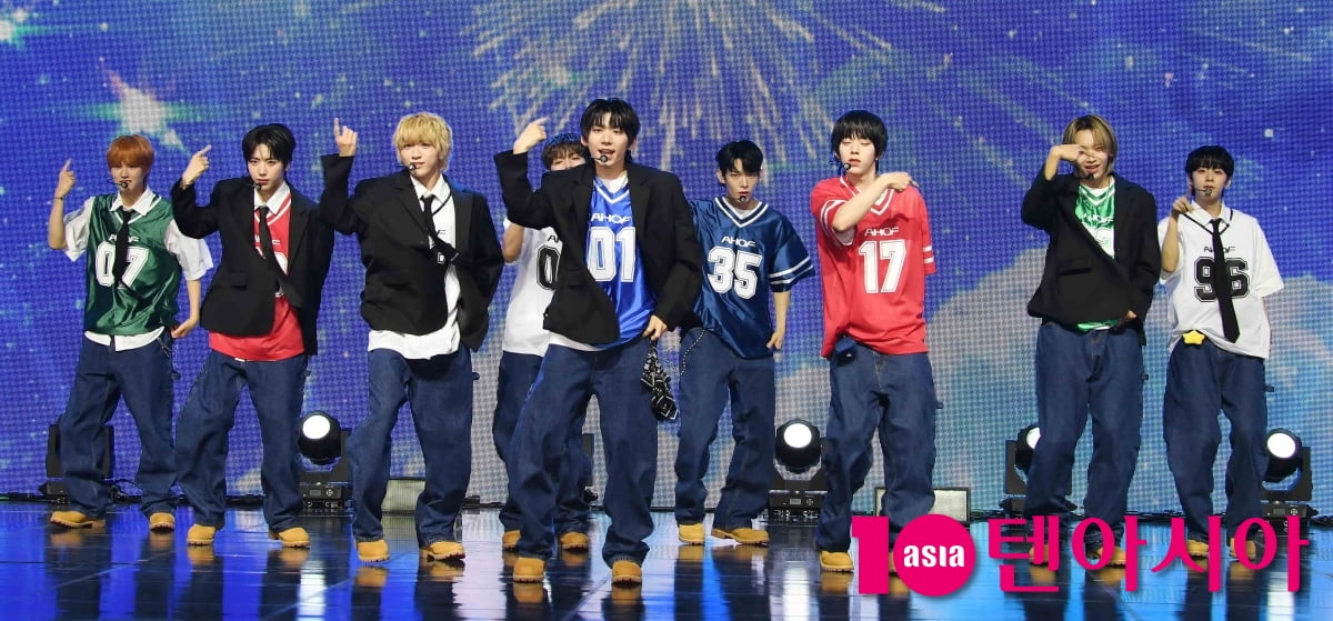 K-Pop Group AHOF Dazzles at Debut Mini-Album Showcase in Seoul