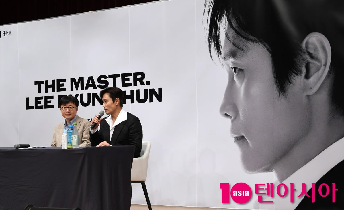 Lee Byung-hun Honored at BIFAN: Reflects on 30 Years in Acting and Global Success