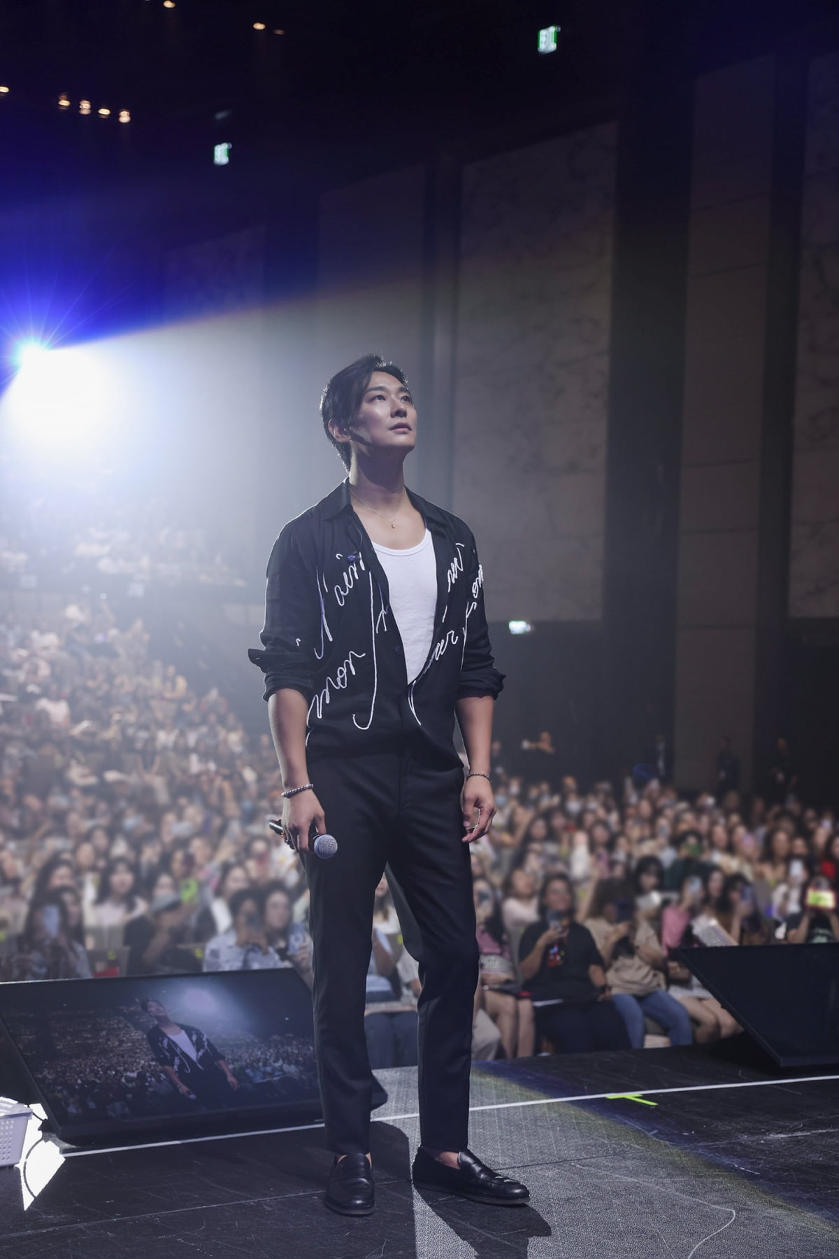 Joo Ji-hoon Captivates Fans in Bangkok with 'JUNIVERSE' Asia Tour