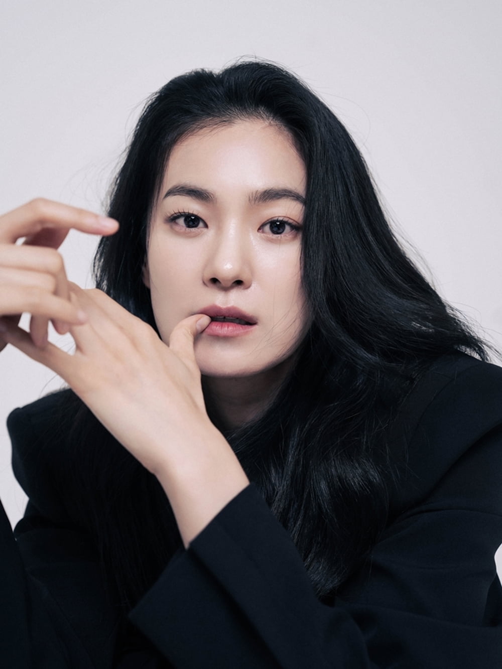 Ok Ja-yeon Shines in Entertainment and Drama: A Rising Star in South Korea