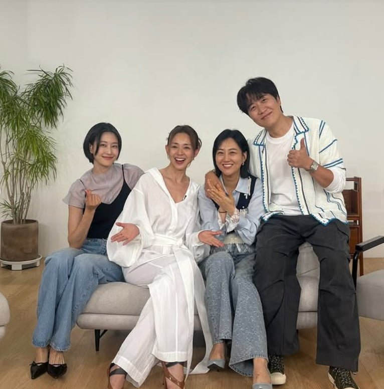 Model Lee Hyun-yi Praises Shiho Yano's Positive Energy