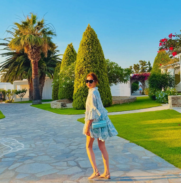 Japanese Model Shiho Yano Enjoys Greek Getaway with Family