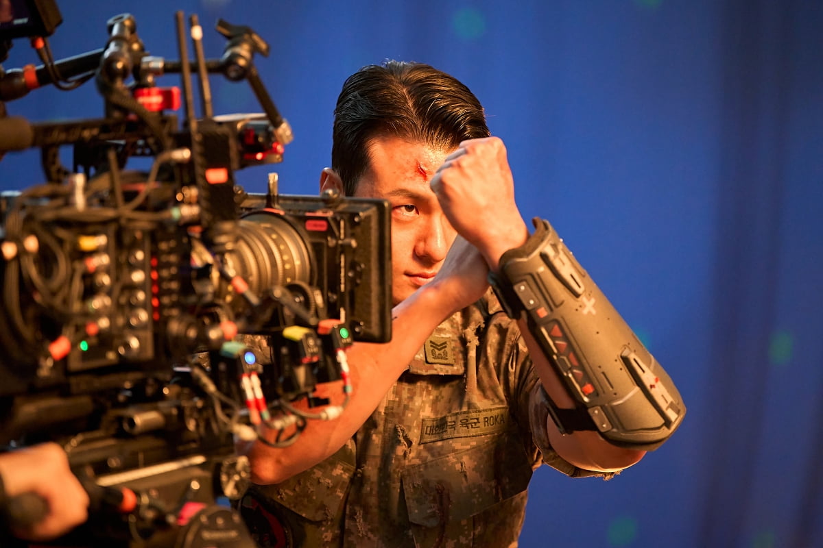 Behind-the-Scenes Action Stills Unveiled for 'Omniscient Reader's Viewpoint'