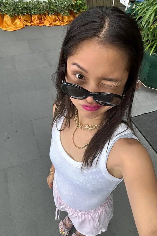 Oh My Girl's Mimi Embraces Cool Vibes in Latest Instagram Photos