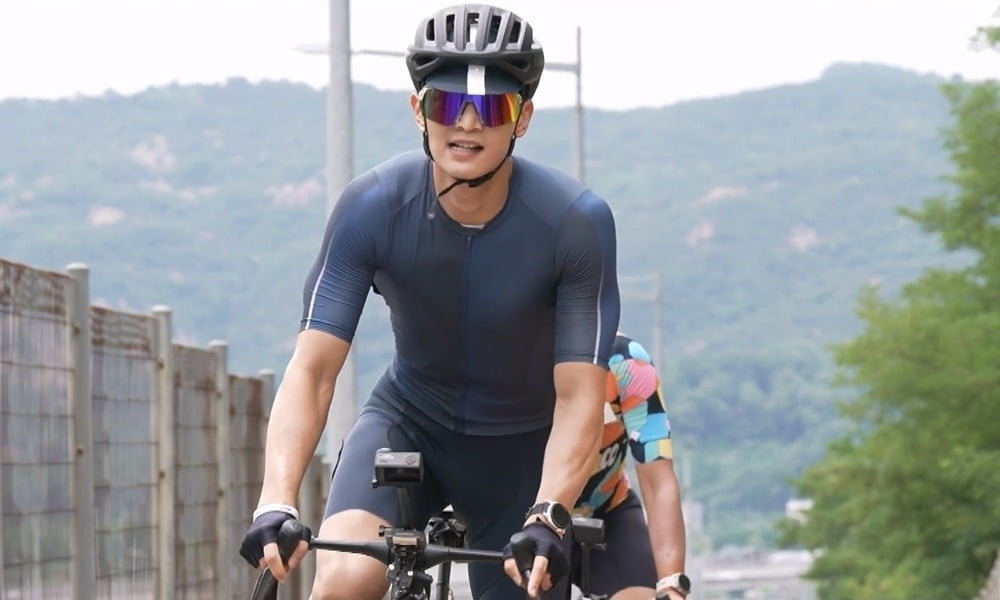 SHINee's Minho Unveils His Home for the First Time and Prepares for Triathlon Challenge