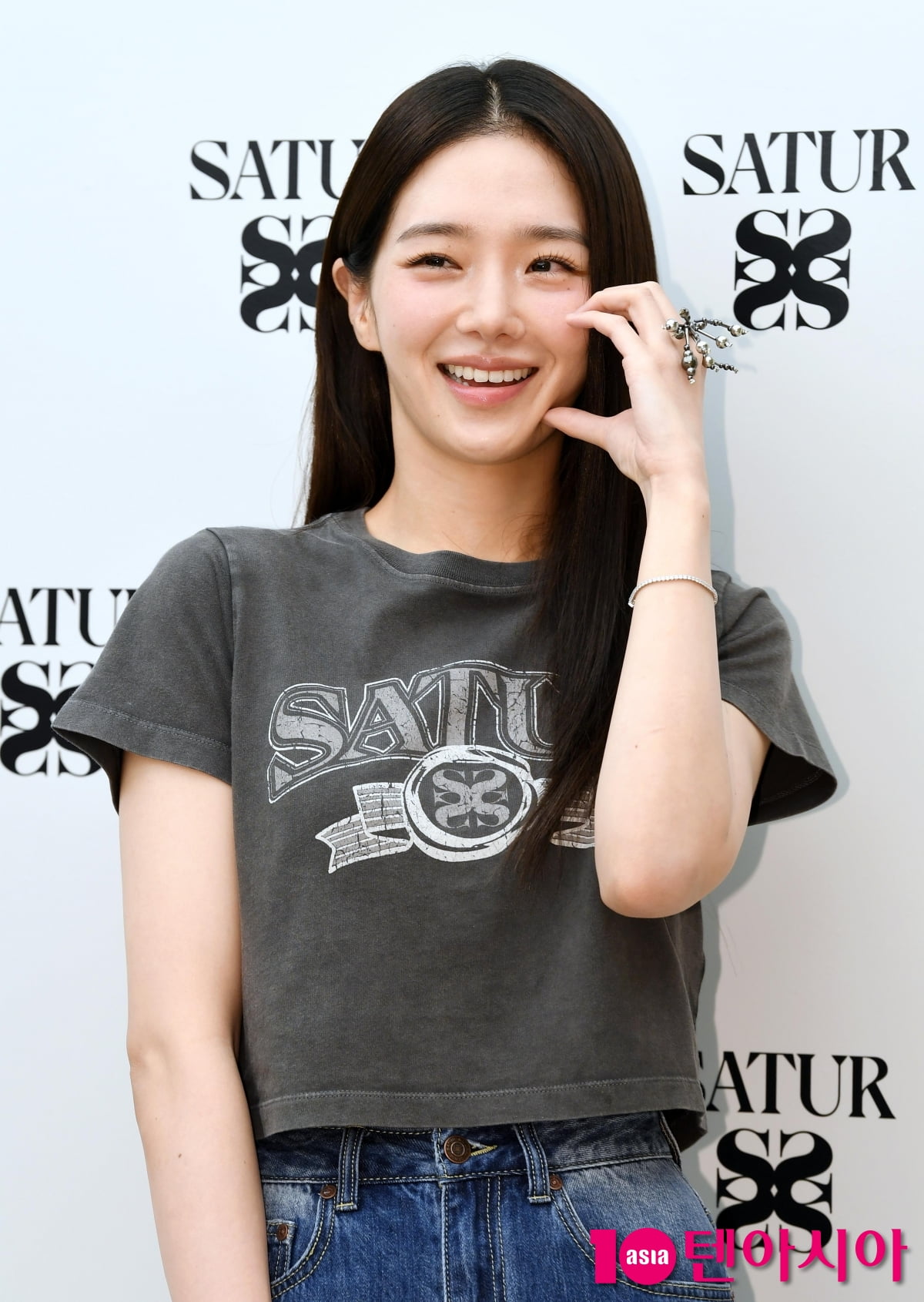 Park Gyu-young Shines at SATUR Archive Myeongdong Flagship Store Opening