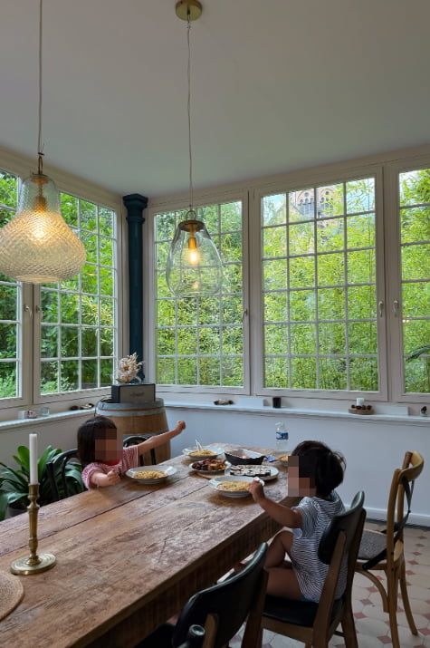 Choi Sun-jung Shares Her French Morning with a Korean Twist