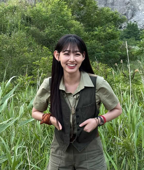Kang Mina Stuns Fans with Dramatic New Look in Recent Instagram Post