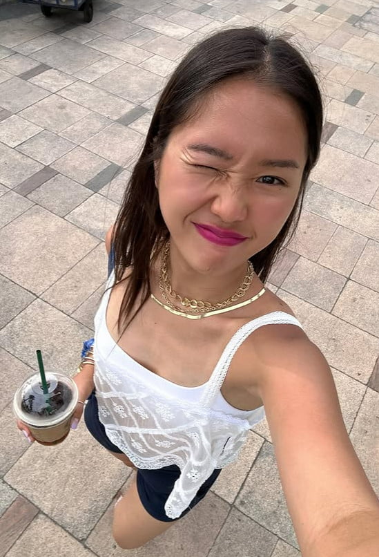 Oh My Girl's Mimi Shares Relaxed Vacation Photos on Instagram