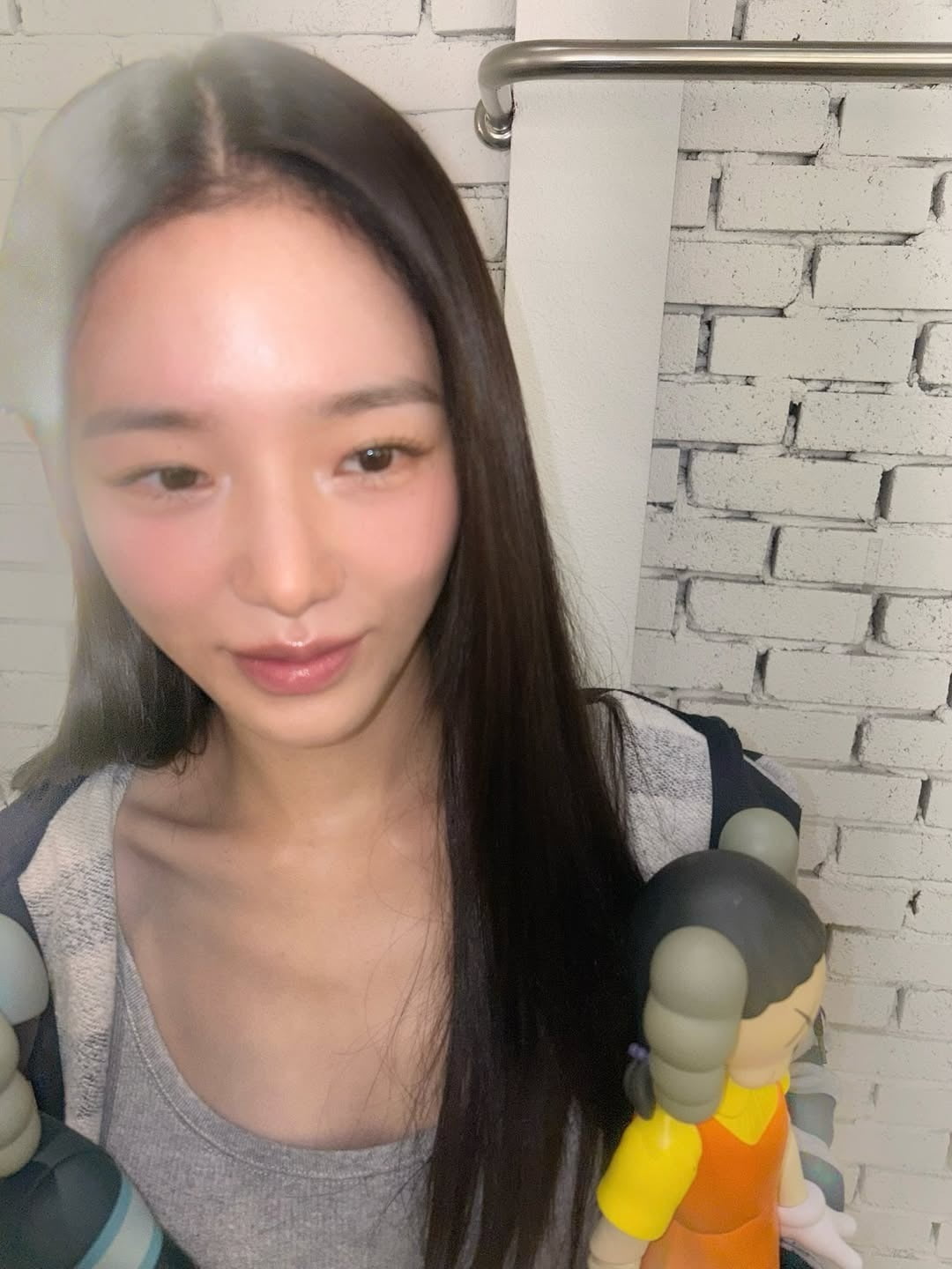 Actress Park Gyu-young Captivates with Her Dual Charm on Instagram