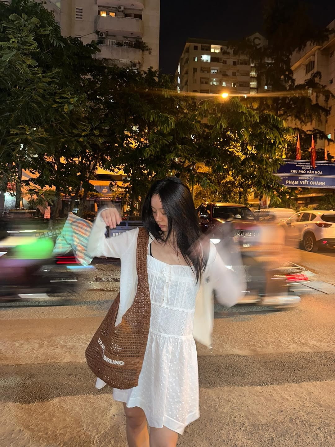 Hyeri Captivates Fans with Ethereal Photos and Real Estate Success