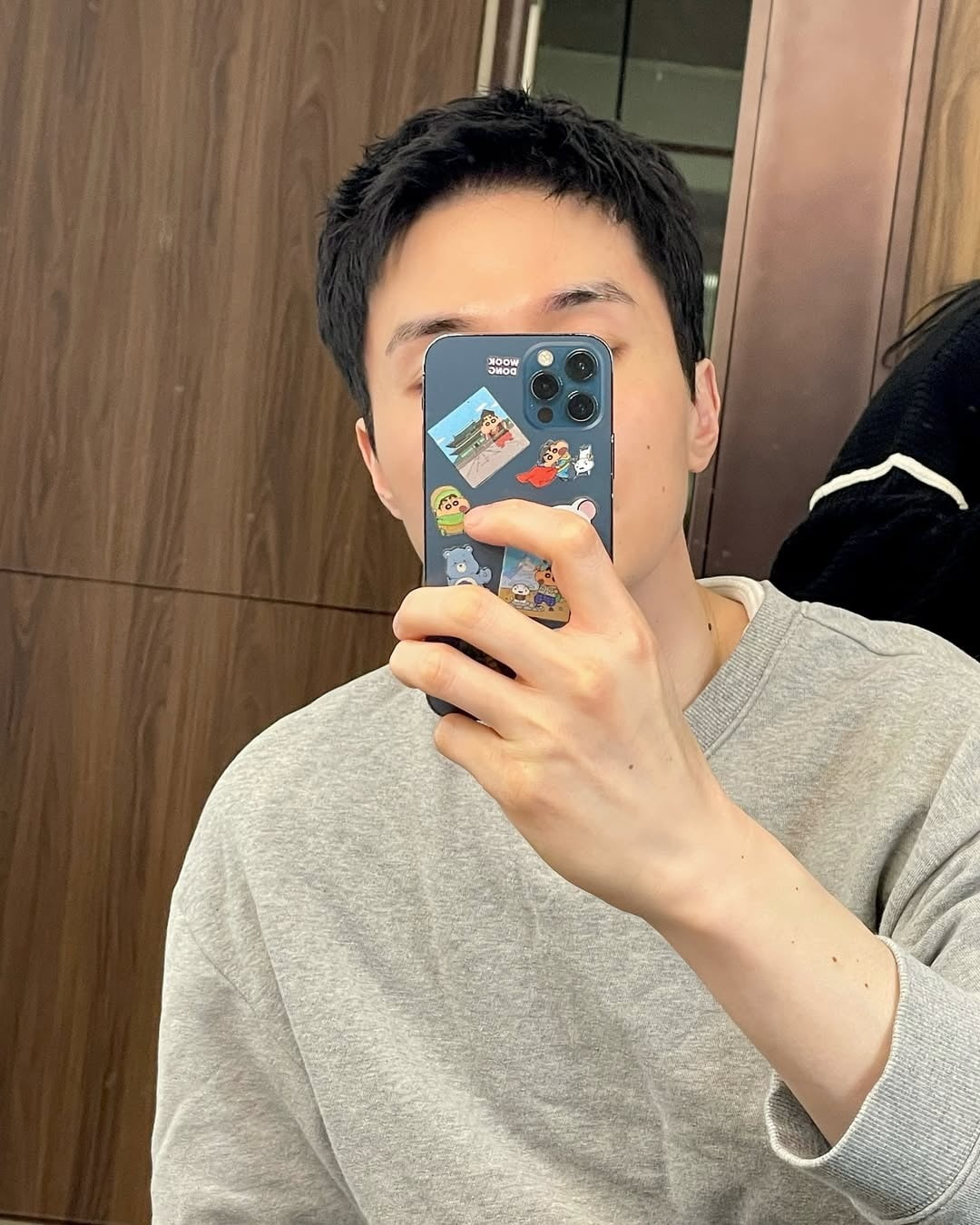 Lee Dong-wook Stuns Fans with Dramatic Hair Transformation