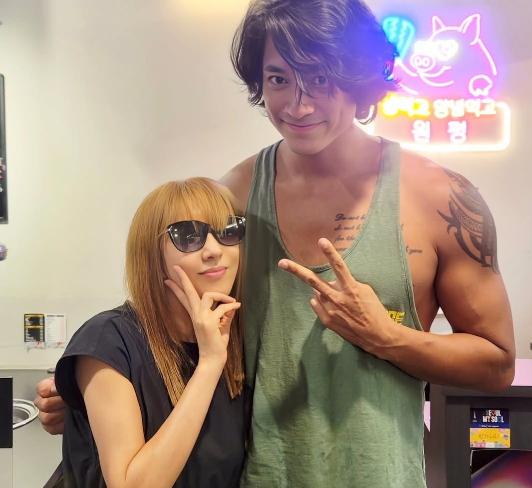 Korean Singer Kim Wan-sun Shares Captivating Photos with Athlete Kim Yo-han