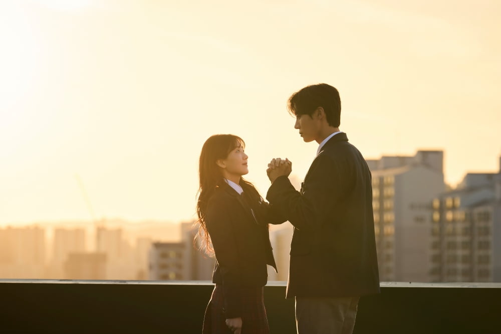 ドラマ『ケンウとソンニョ』、視聴率上昇と話題沸騰!