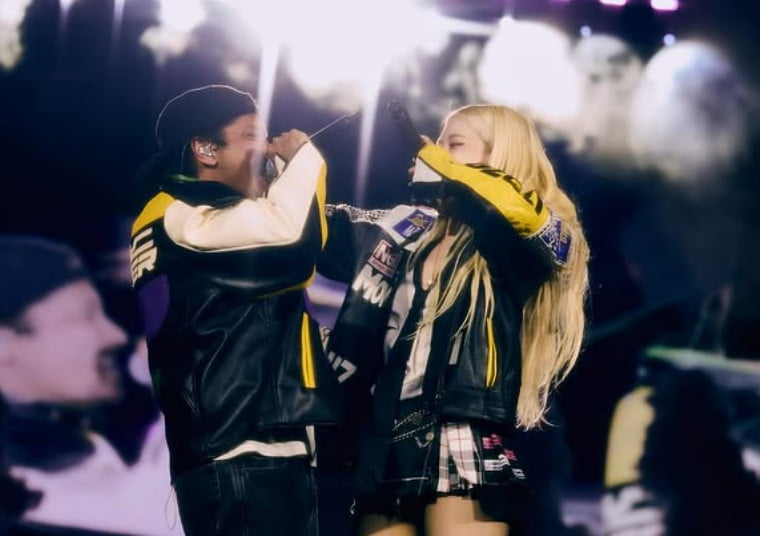 BLACKPINK's Rosé Reunites with Bruno Mars, Kicks Off World Tour