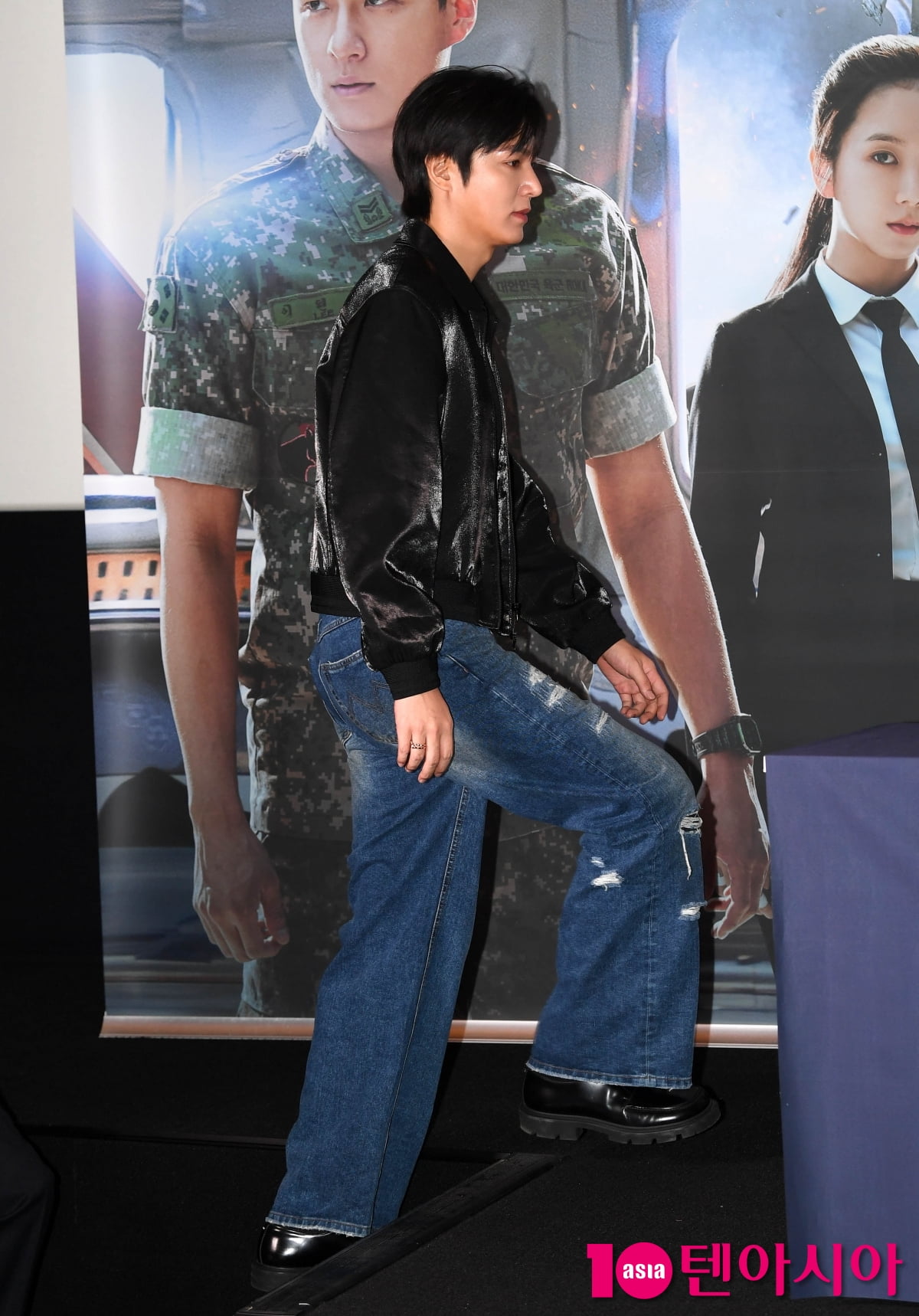 イ・ミンホ、映画『全知的読者視点』のプレス試写会に登場