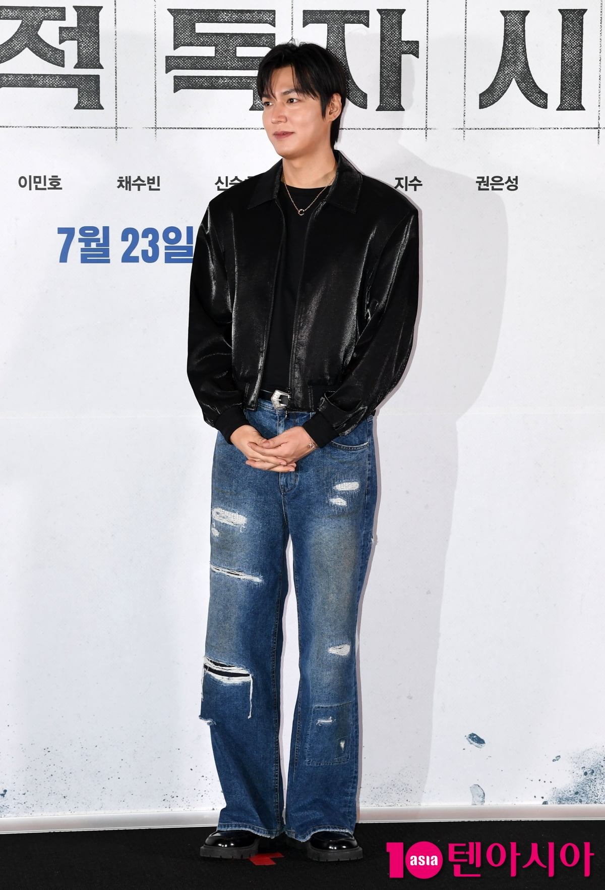 イ・ミンホ、映画『全知的読者視点』のプレス試写会に登場