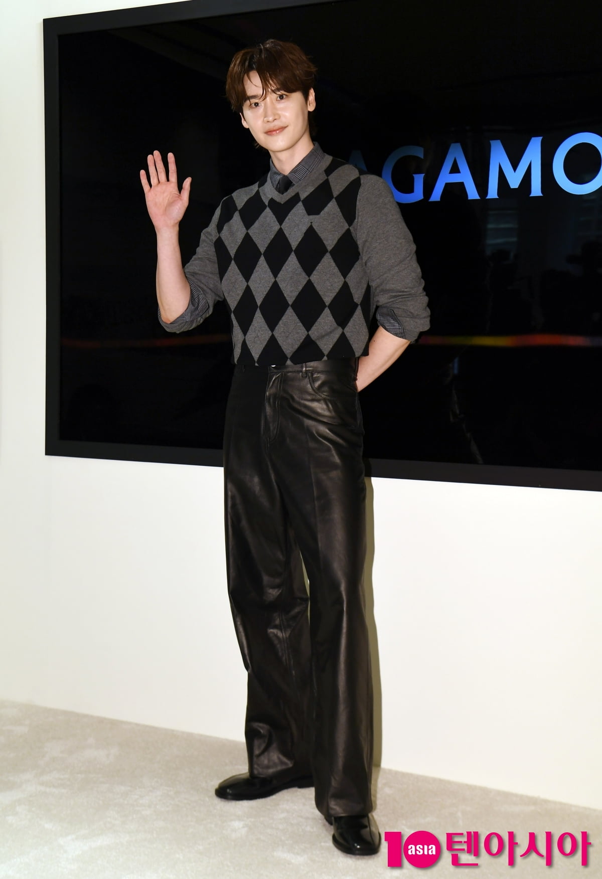 Lee Jong-suk Attends Ferragamo Flagship Renewal Event in Seoul