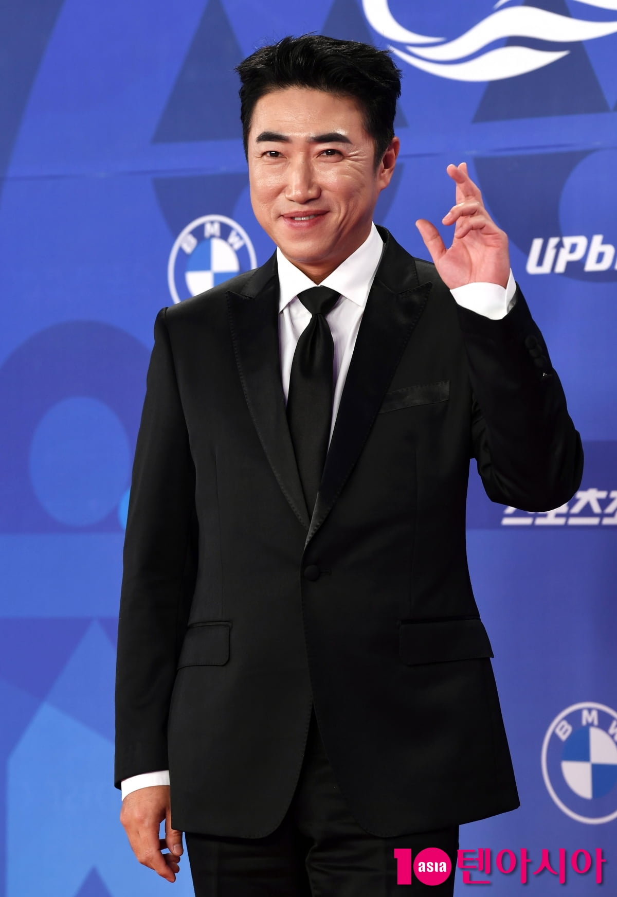 チャン・ドンミン、第4回青龍シリーズアワードのレッドカーペットに登場