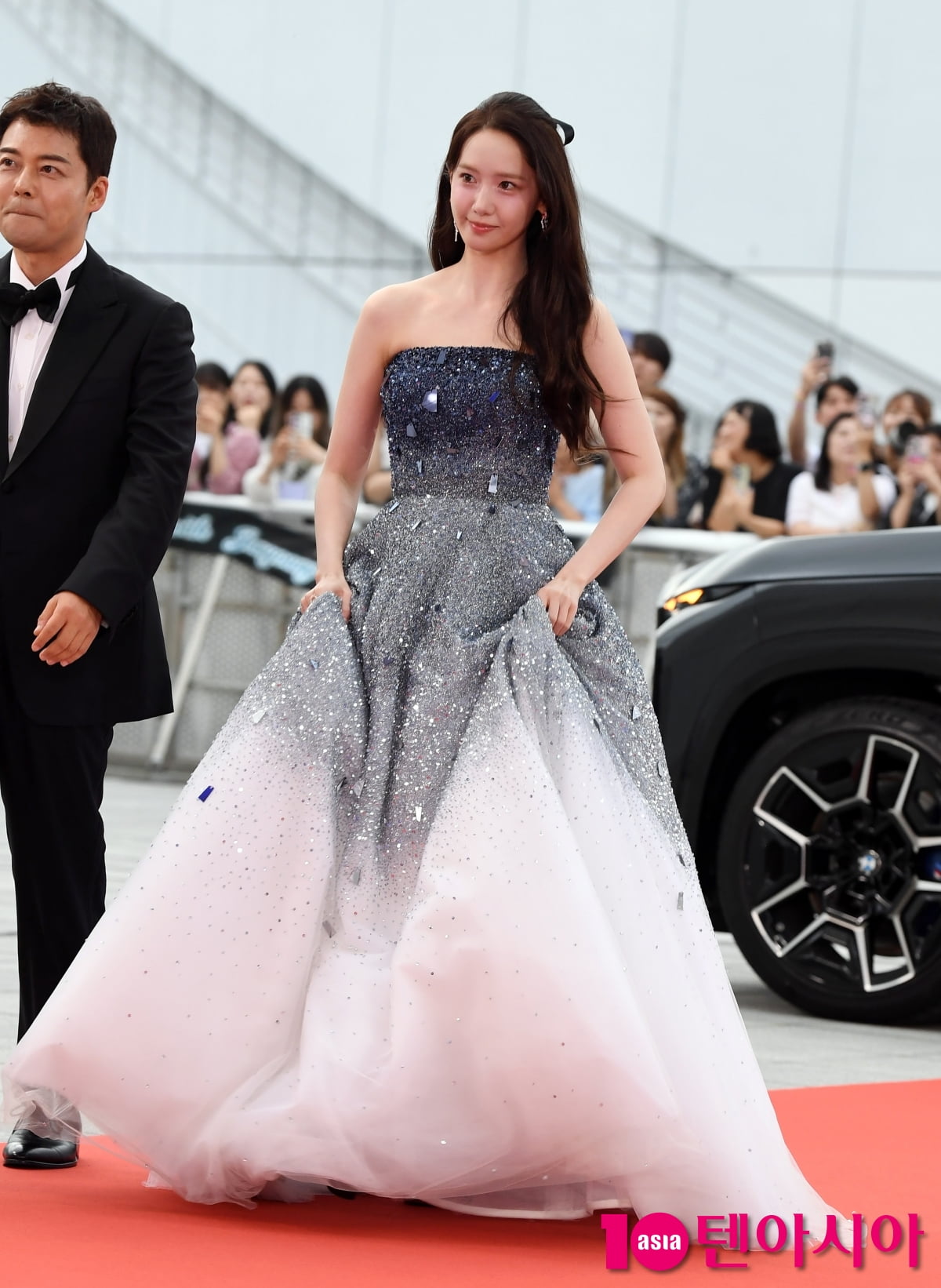 YoonA Graces the Red Carpet at the 4th Blue Dragon Series Awards