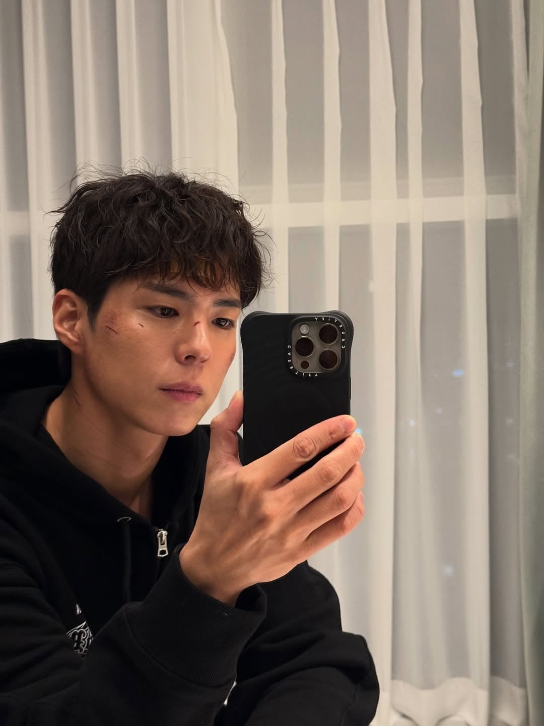 Park Bo-gum Captivates Fans with Stunning Visuals and Behind-the-Scenes Glimpse of 'Good Boy'