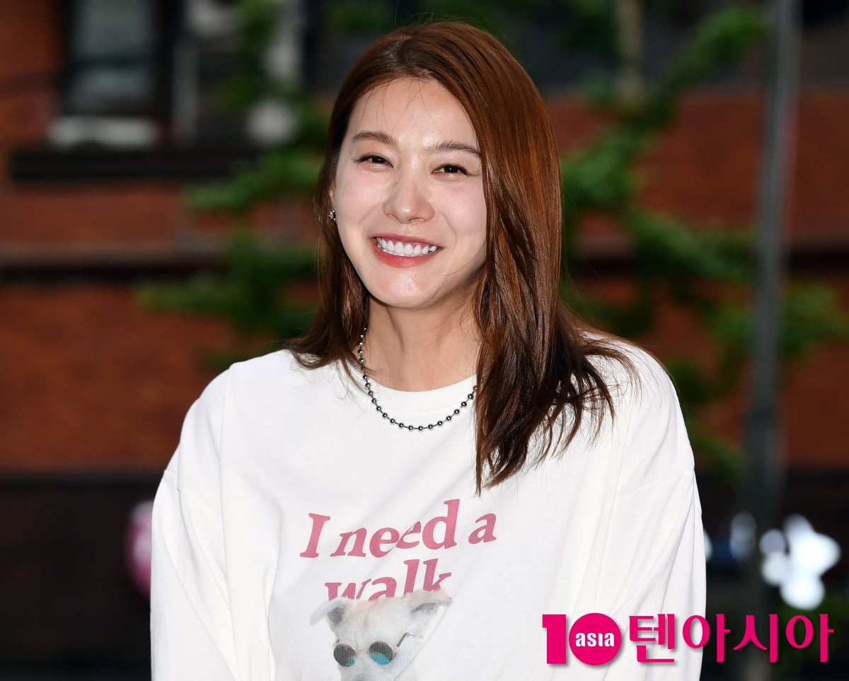 Actress Yoo In-young Attends Wrap Party for KBS Drama 'Please Take Care of the Eagle Brothers!'