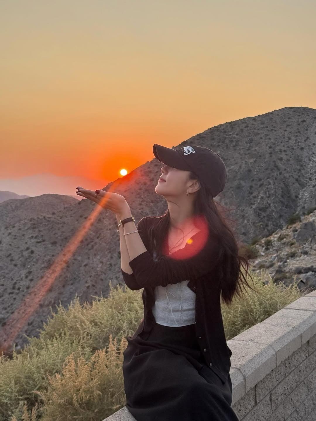 BLACKPINK's Jisoo Captivates Fans with Stunning Sunrise Photos on Instagram