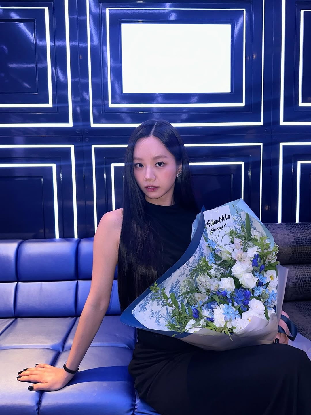 Hyeri Shines at the Blue Dragon Series Awards with Stunning Beauty and Wins
